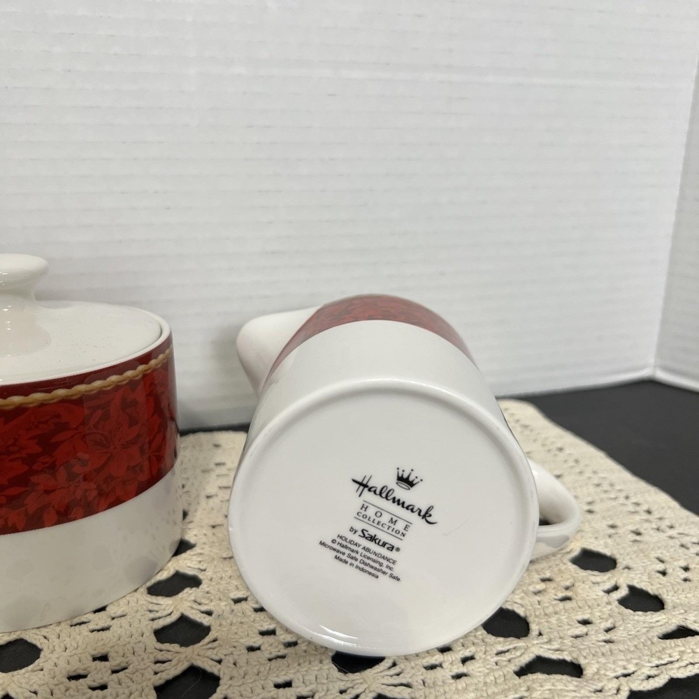 Hallmark HOLIDAY ABUNDANCE 10oz Cream & Sugar Set 3Pc Christmas Sakura Red - Picture 3 of 5